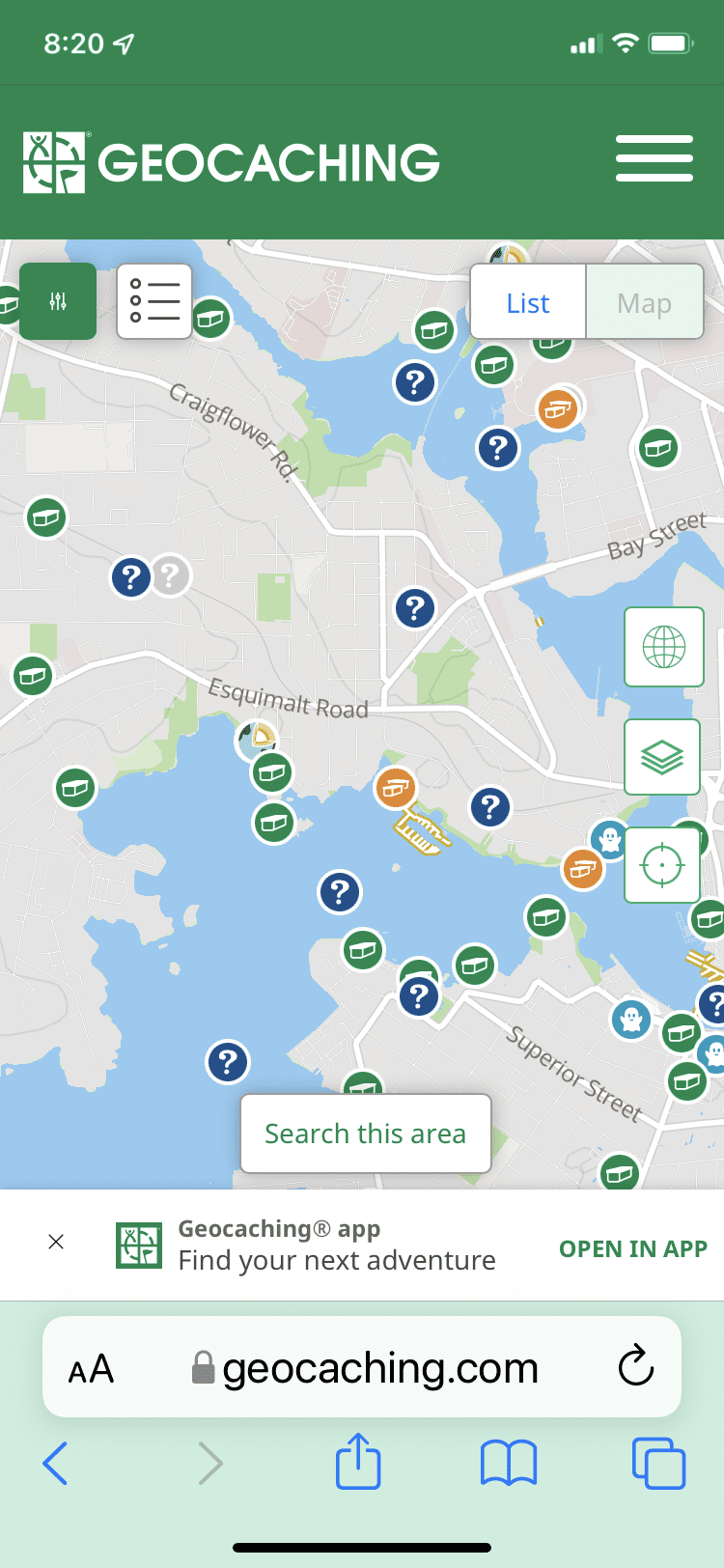 Geocaching map showing caches in the area.