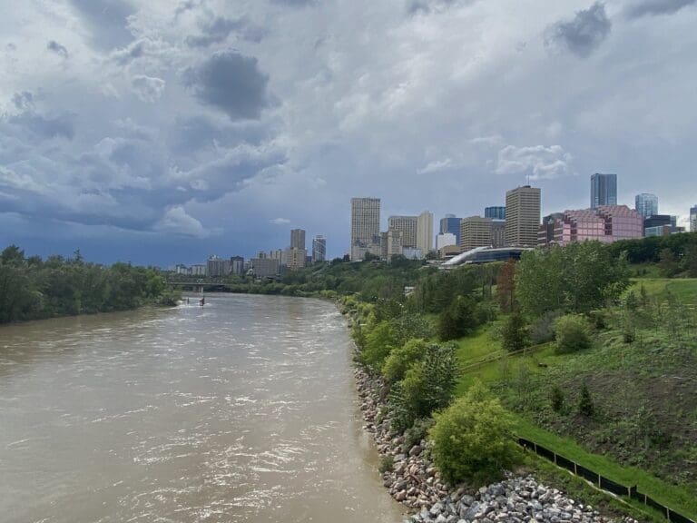 Travel Tips Edmonton Alberta