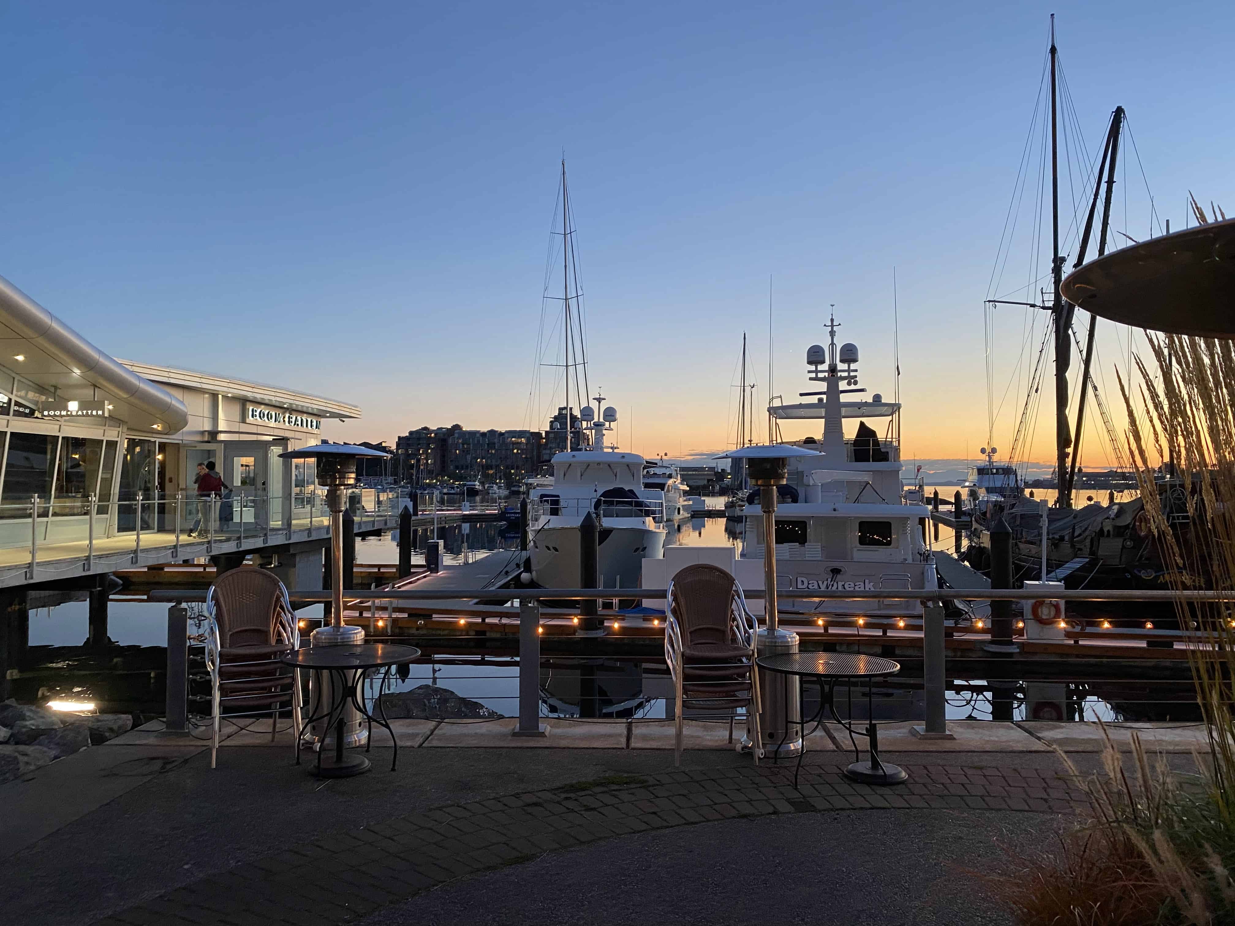 The Victoria International Marina ca be a good stop to view large yachts along this lovely walk in Victoria.