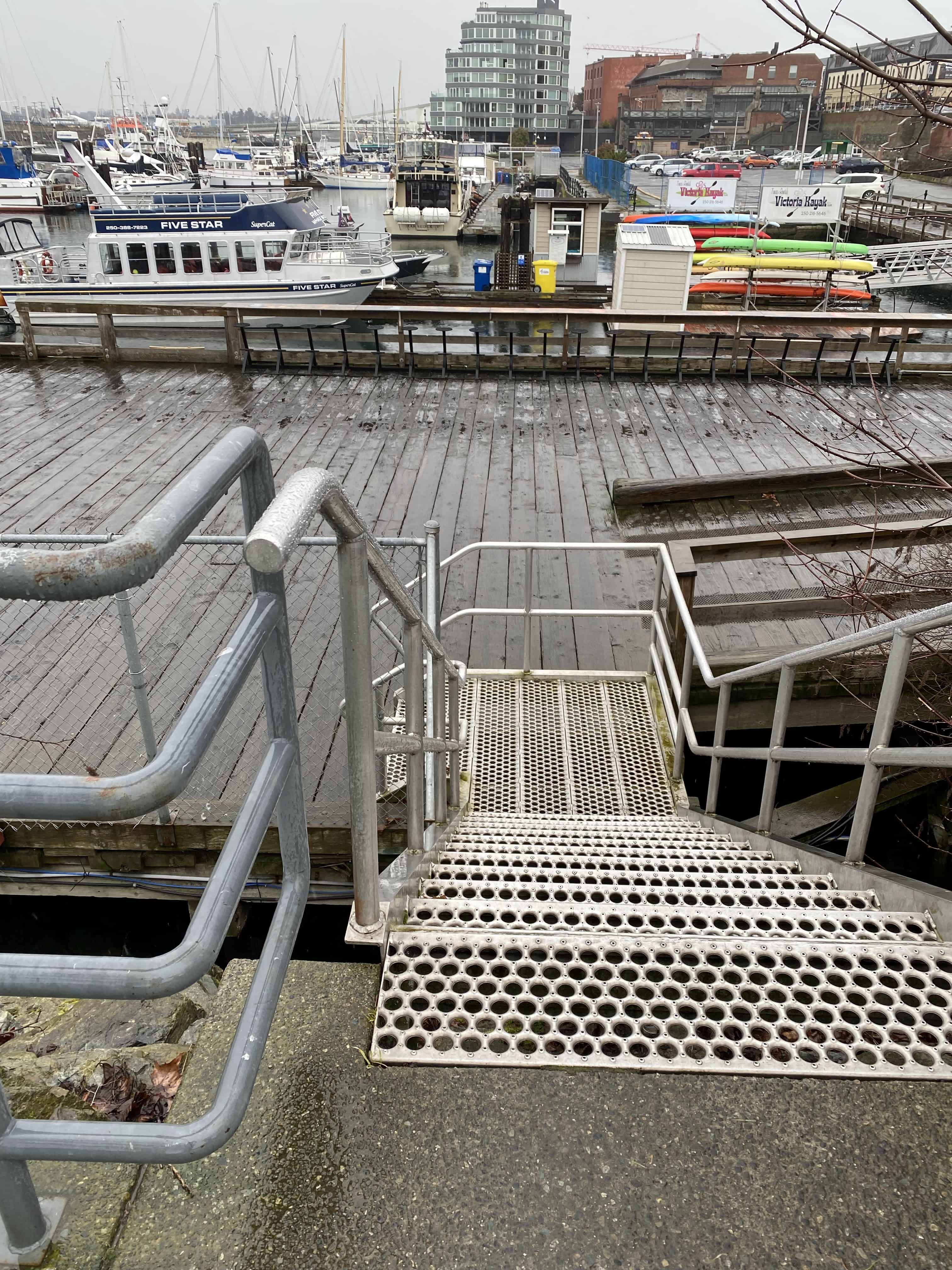 Stairs up from Red Fish, Blue Fish, open seasonally from spring through fall.